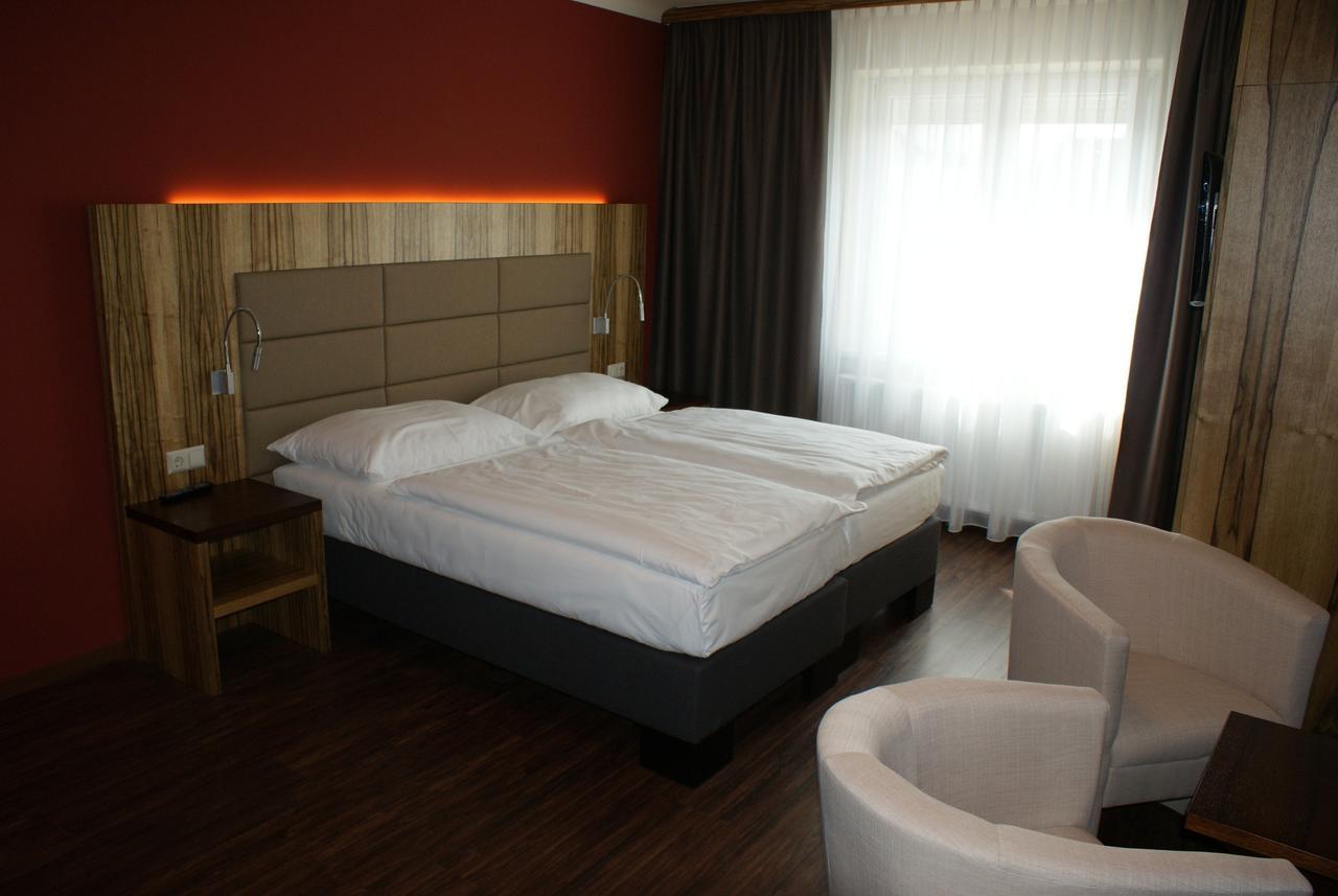 Hotel-Restaurant Schweinberger Stetten Esterno foto